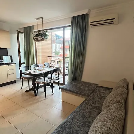 In Complex Sirena! * 스베티 블라스